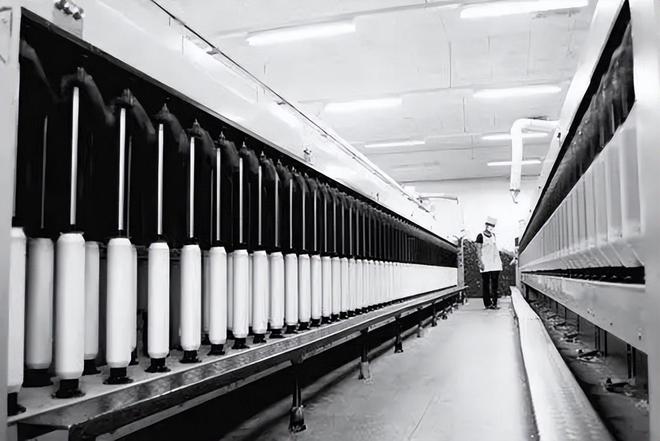 1950年美國切斷棉花供應(yīng),試圖擊垮我國棉紡織業(yè),中國強力反擊