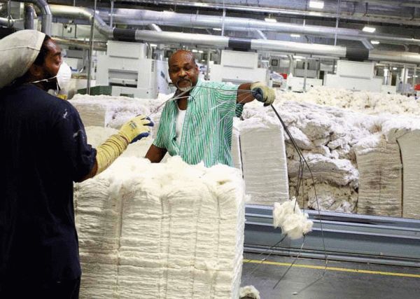 中國紡織業(yè)轉(zhuǎn)型升級 從“世界工廠”到“產(chǎn)業(yè)鏈上游”的進(jìn)軍